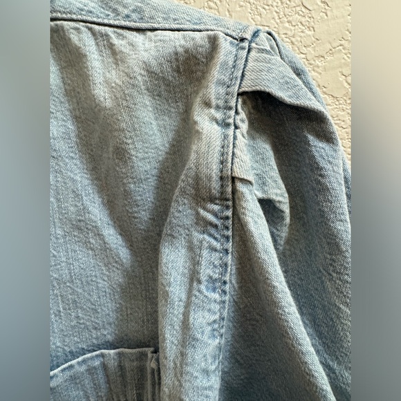 Levi’s Western Denim Button Up Shirt - Picture 5 of 6